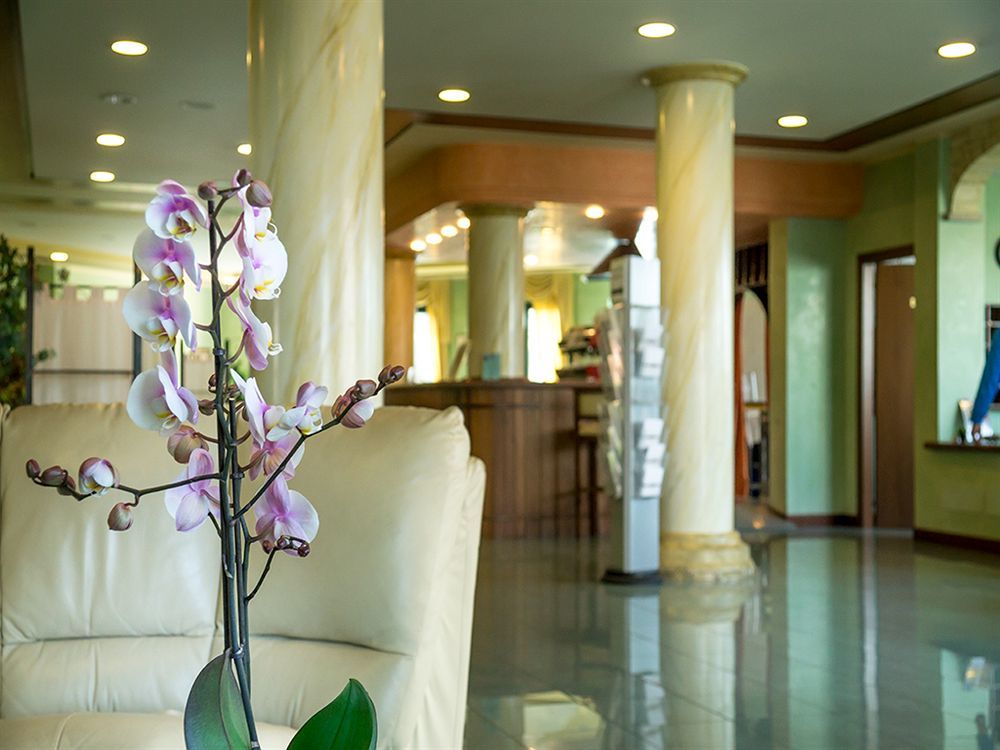 Eden Hotel Castel dʼArio Exterior foto
